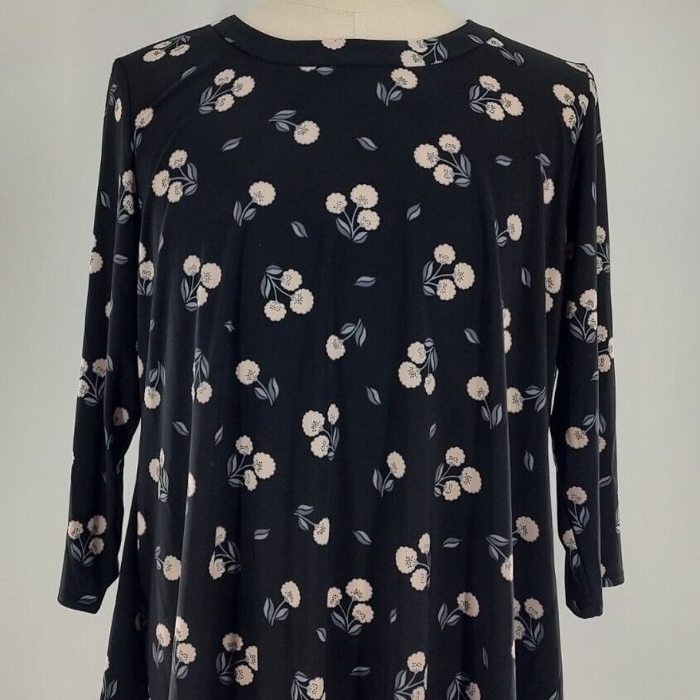 Anne Klein Black/Peach Flower Top - XL